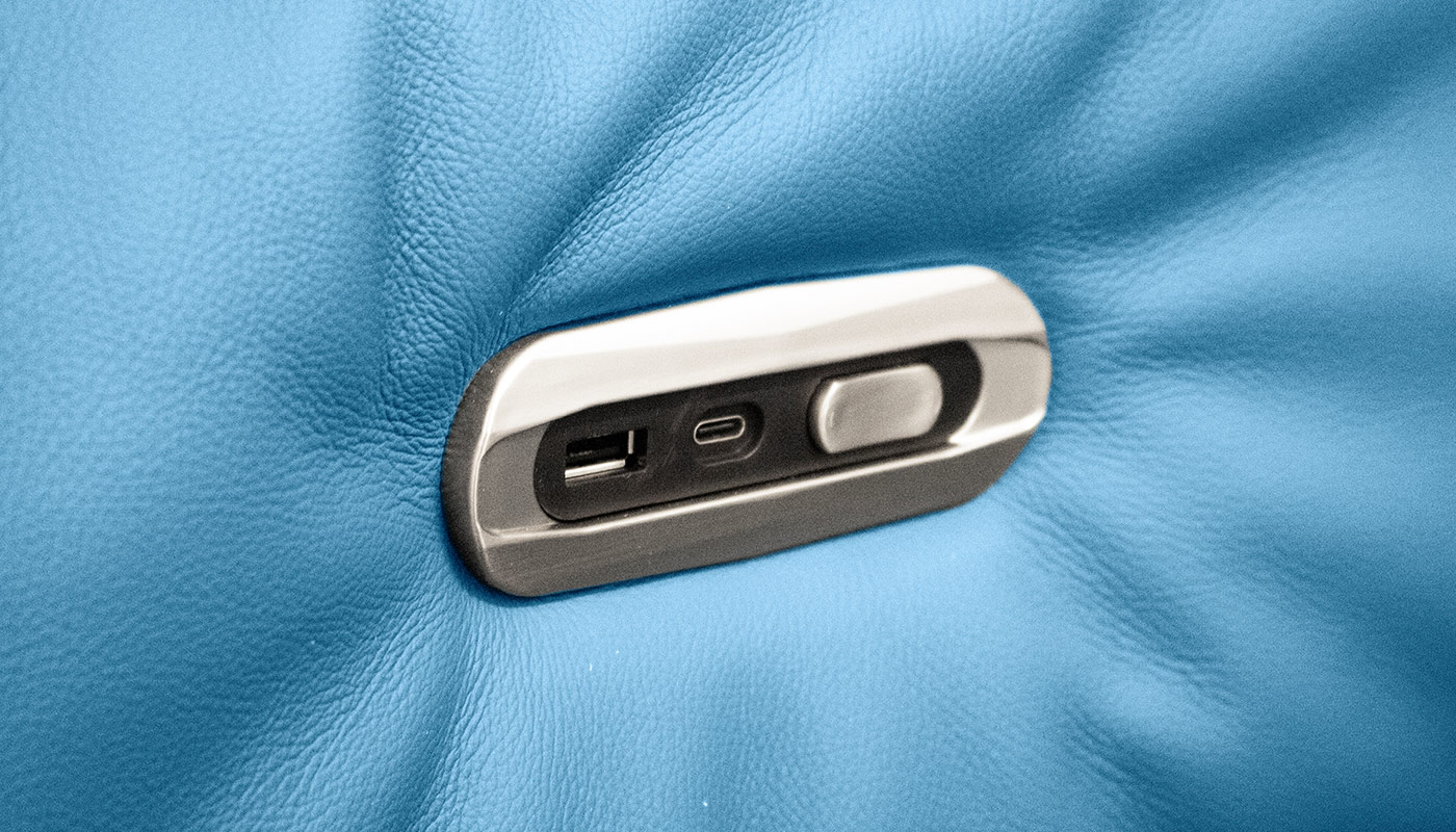 Model 2302 Lounge Suite