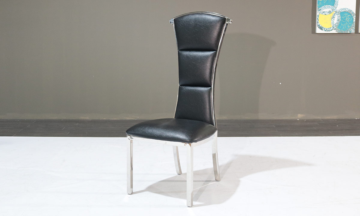 DT208 with Mia Chairs