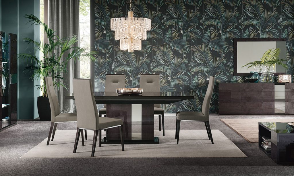 Heritage Dining Room Suite